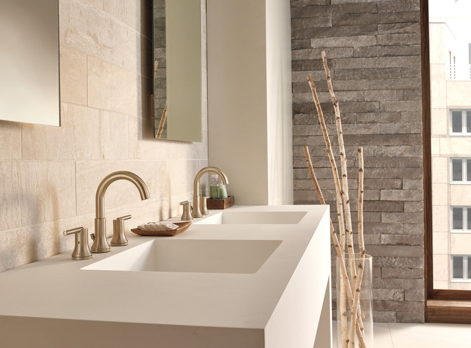Delta Trinsic:3559 Two Handle Widespread Bathroom Faucet