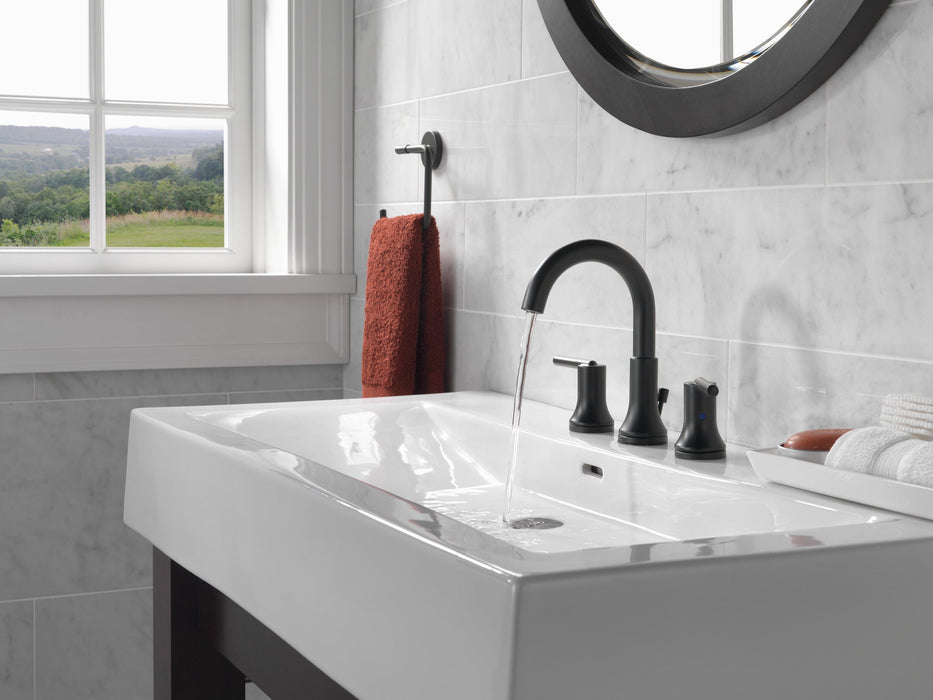 Delta Trinsic:3559 Two Handle Widespread Bathroom Faucet