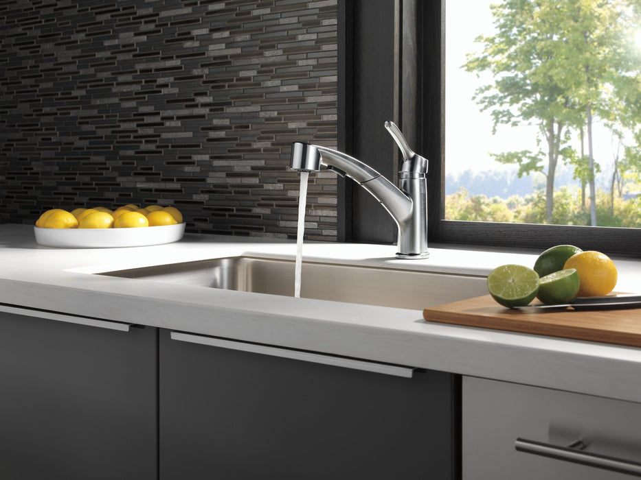 Delta Collins 4140 Single Handle Pull-Out Kitchen Faucet, arctic stainless - view 2