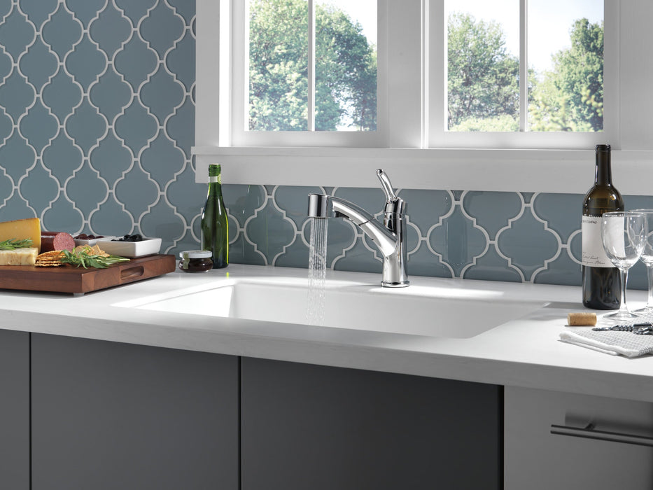 Delta Collins 4140 Single Handle Pull-Out Kitchen Faucet, chrome - view 3