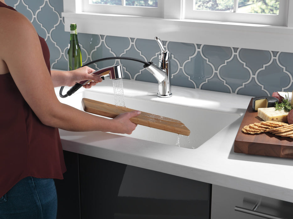 Delta Collins 4140 Single Handle Pull-Out Kitchen Faucet, chrome - view 4