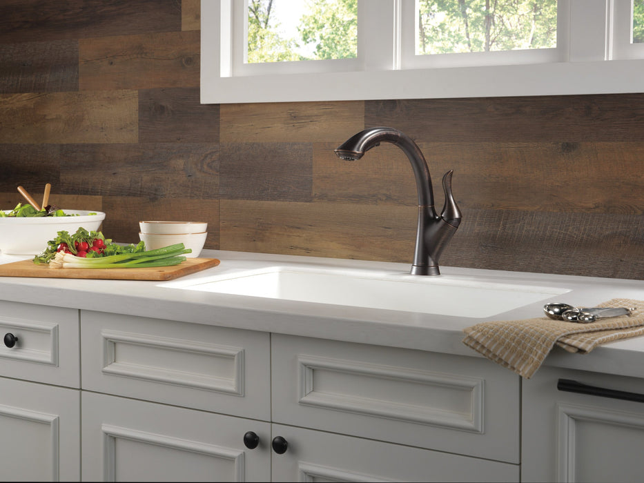 Delta Linden 4153 Single Handle Pull-Out Kitchen Faucet, venetian bronze - view 4