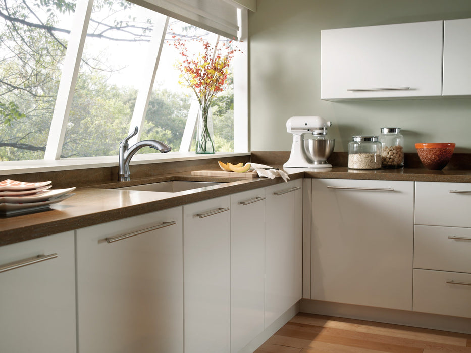 Delta Linden 4353 Single Handle Pull-Out Kitchen Faucet, arctic stainless - view 5
