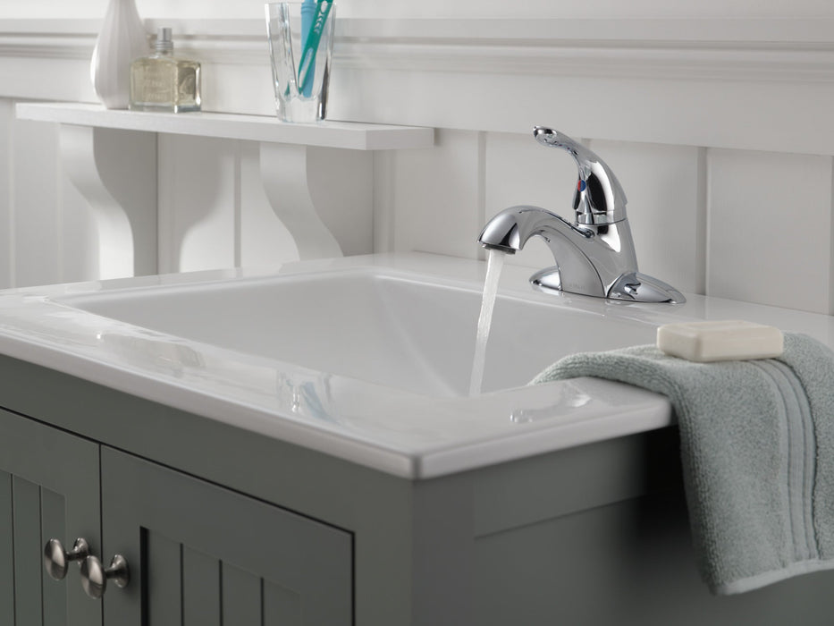 Delta Classic 520 Single Handle Centerset Bathroom Faucet, chrome - view 3