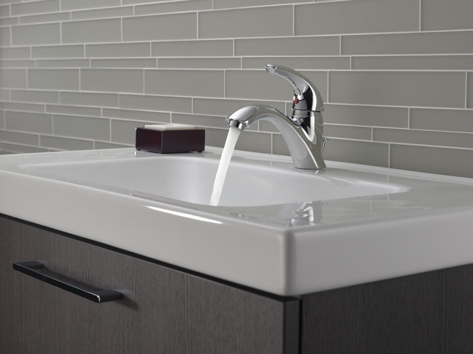 Delta Classic 583LF Single Handle Bathroom Faucet, chrome - view 4