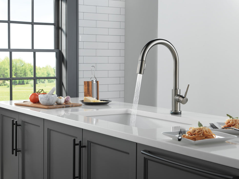 Delta Trinsic 9159TLV VoiceIQ Kitchen Faucet with TouchTouch 2O Technology with Touchless Technology