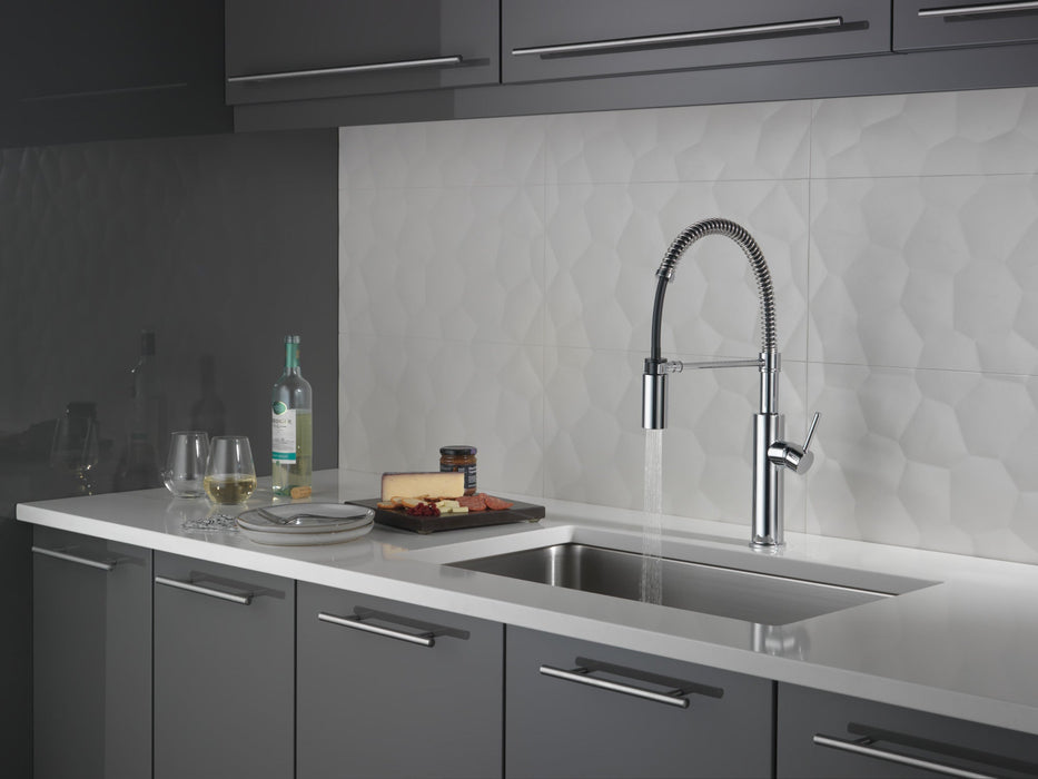 Delta Antoni 18803 Single-Handle Pull-Down Spring Kitchen Faucet