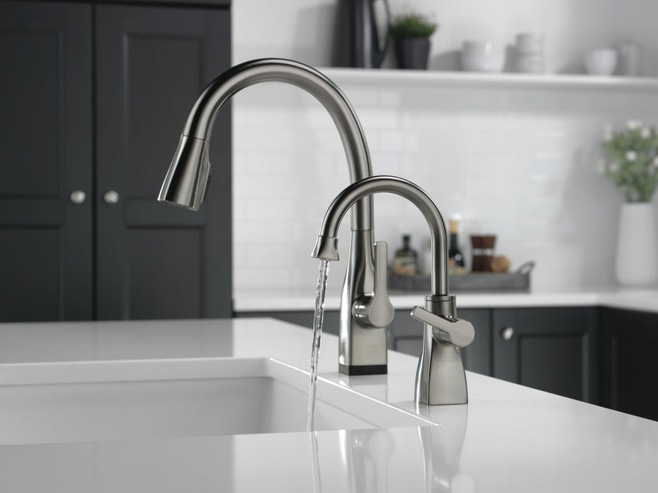 Delta 1940 Contemporary Square Beverage Faucet