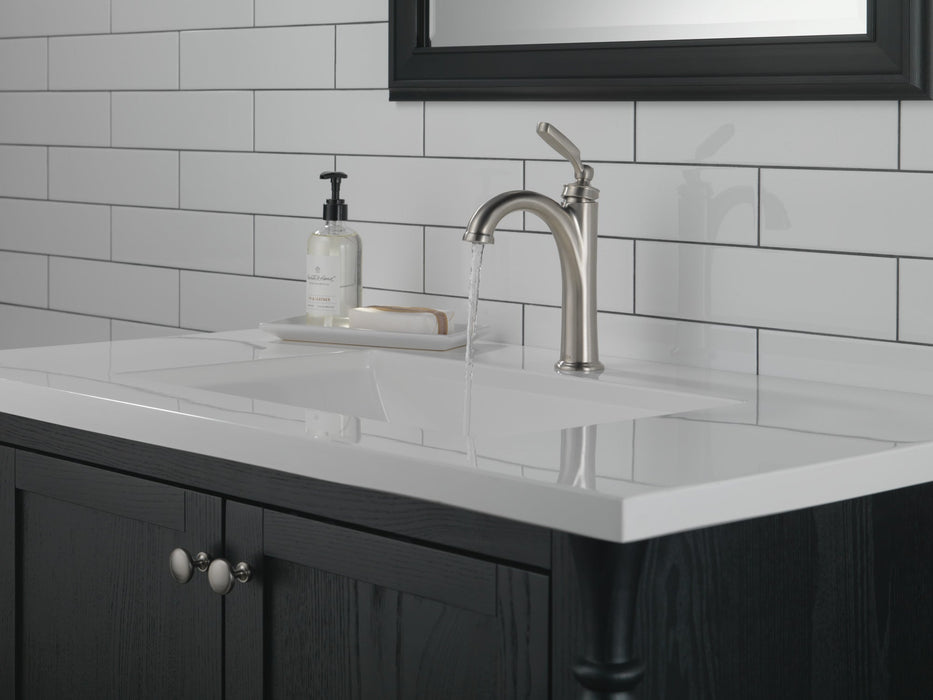Delta Woodhurst 532 Single Handle Bathroom Faucet
