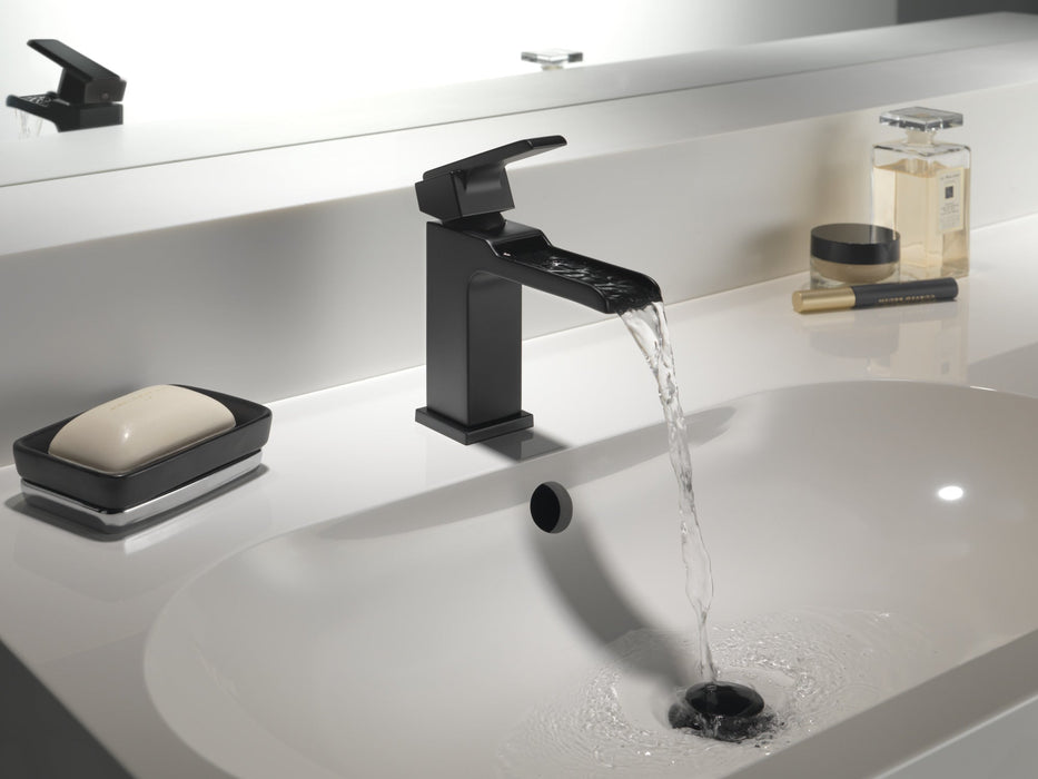Delta Ara 568LF Single Handle Channel Bathroom Faucet