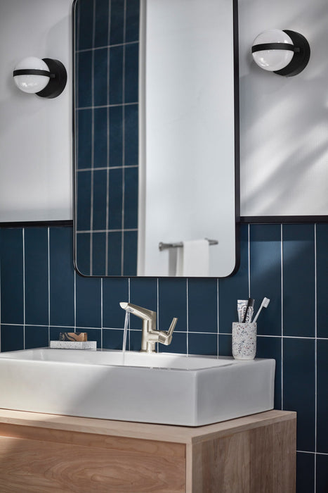 Delta Galeon 572 Single Handle Bathroom Faucet