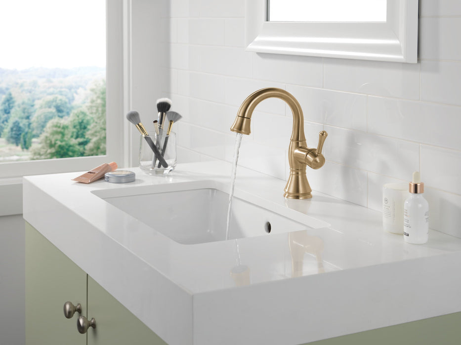 Delta Cassidy 597 Single Handle Pull Down Bathroom Faucet
