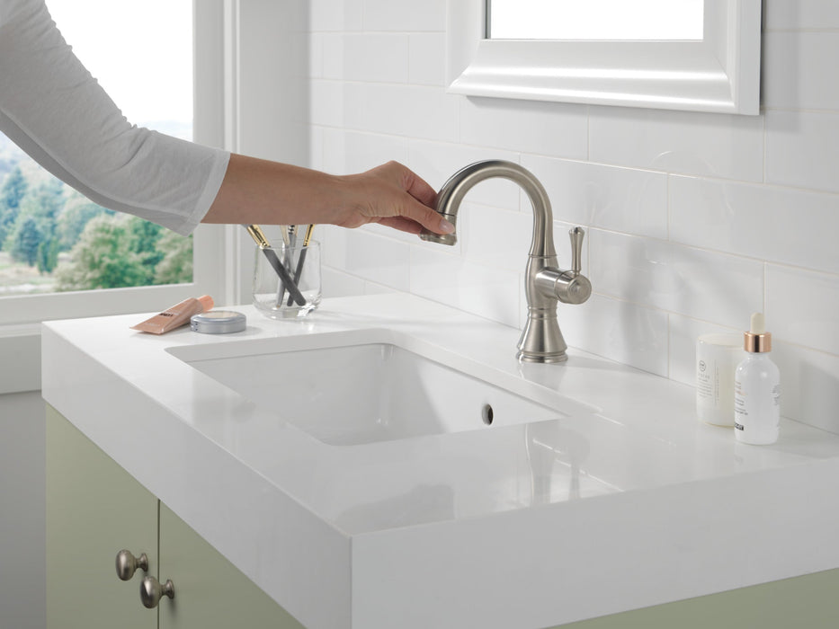 Delta Cassidy 597 Single Handle Pull Down Bathroom Faucet