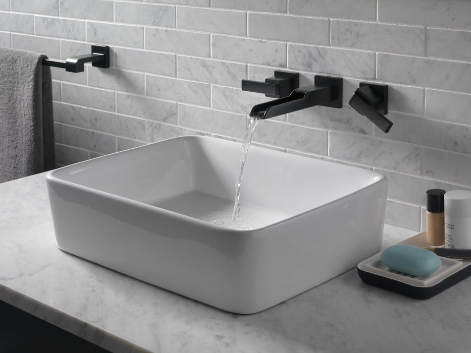 Delta Urban Arzo 77518 18" Towel Bar