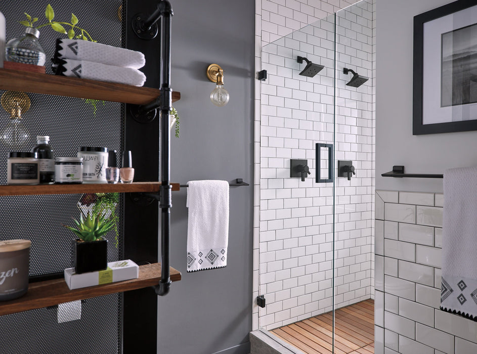 Delta Pivotal 79924 24" Towel Bar