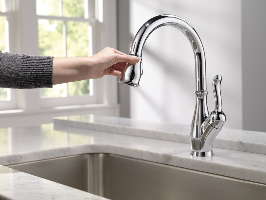 Delta Leland 9178 Single Handle Pull-Down Kitchen Faucet with ShieldSpray Technology