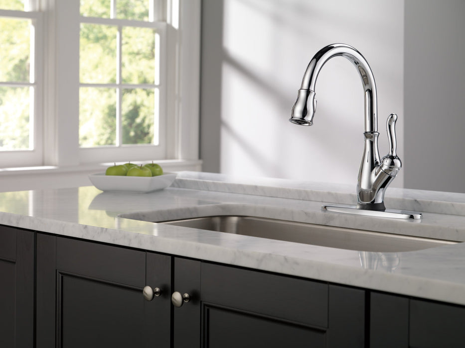 Delta Leland 9178T Single Handle Pull-Down Kitchen Faucet with TouchTouch 2O and ShieldSpray Technologies