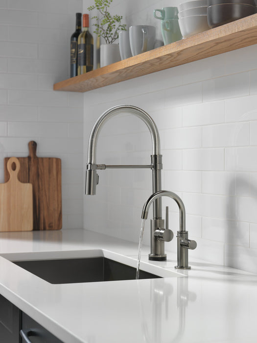 Delta 1930 Contemporary Round Beverage Faucet