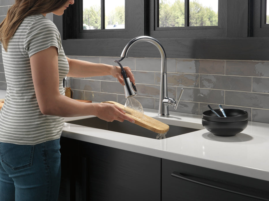 Delta Emmeline 9182 Single Handle Pull-Down Kitchen Faucet