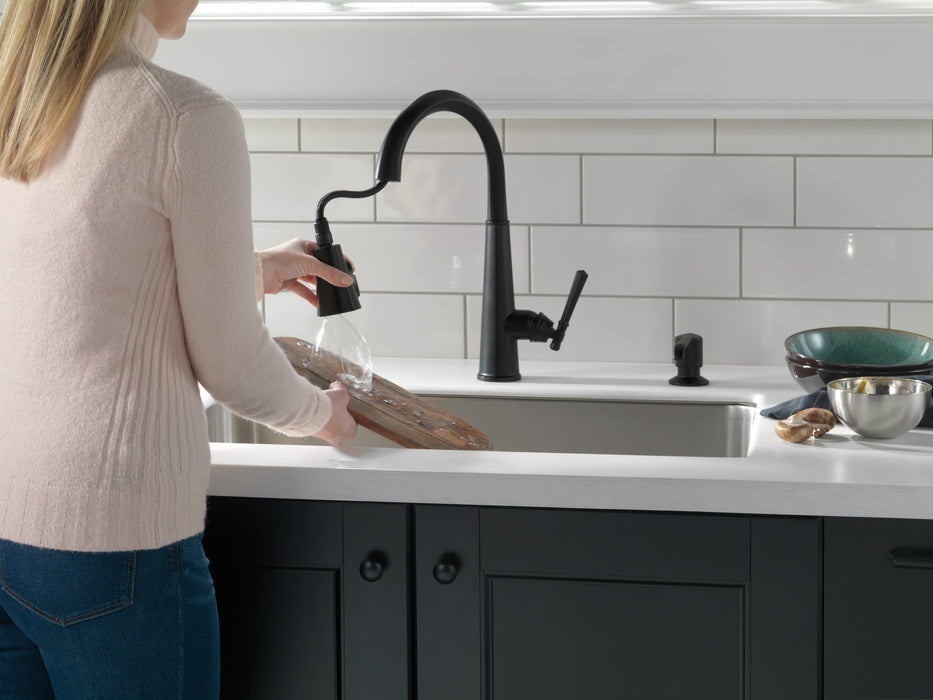 Delta Emmeline 9182 Single Handle Pull-Down Kitchen Faucet
