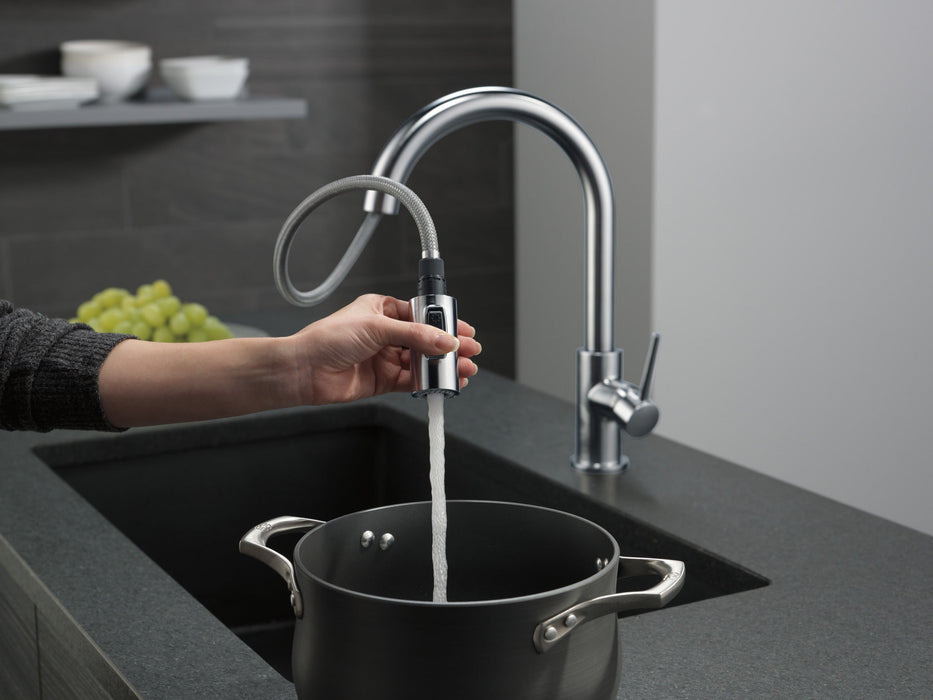Delta Trinsic 9159 Single Handle Pull-Down Kitchen Limited Swivel