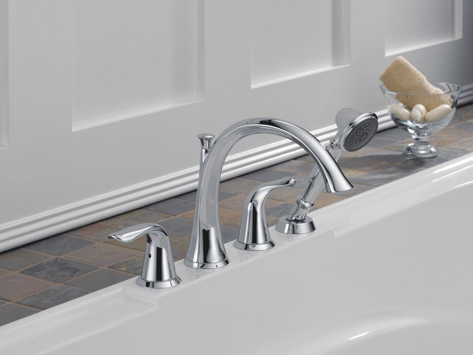 Delta Lahara:T4738 Roman Tub with Handshower Trim