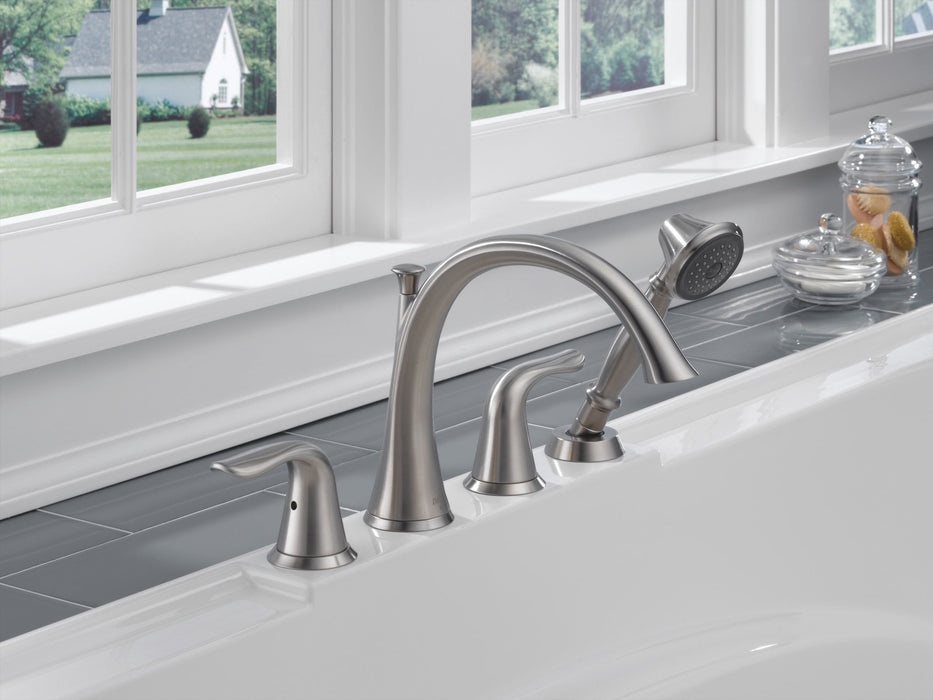 Delta Lahara:T4738 Roman Tub with Handshower Trim