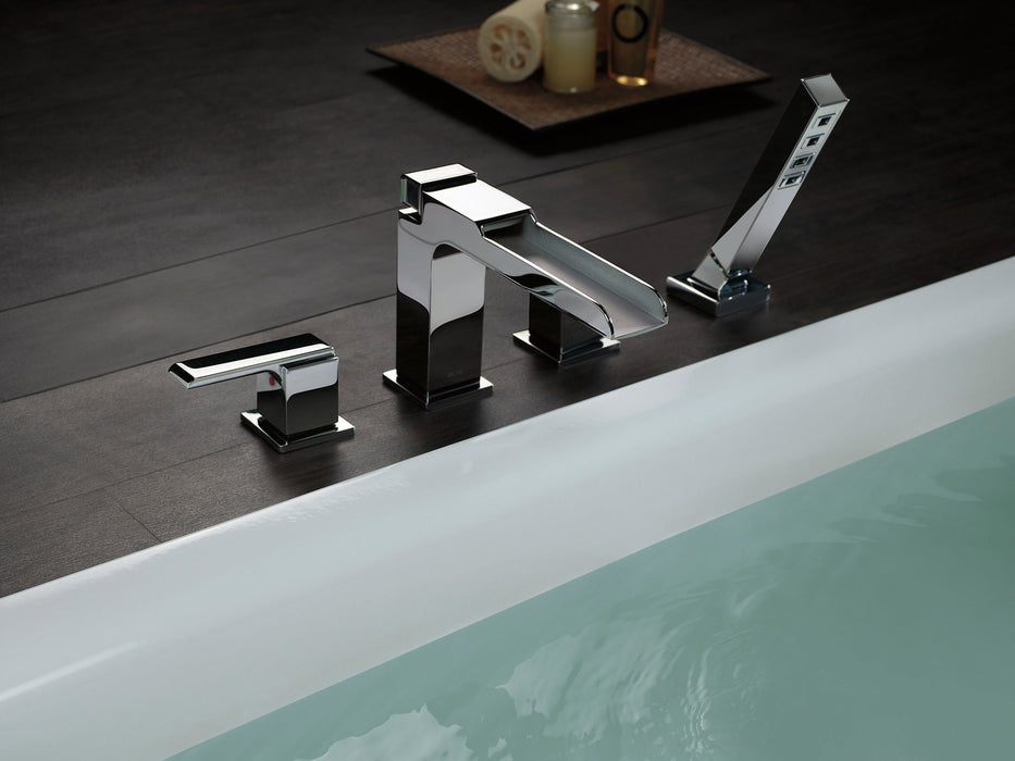 Delta Ara T4768 Channel Roman Tub With Hand Shower Trim