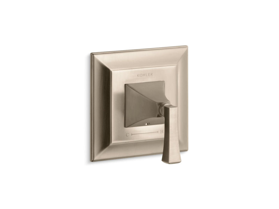 3/4 view of product
