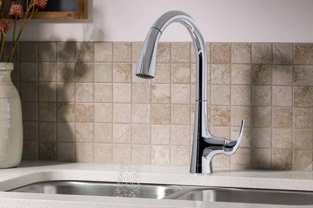 Sterling Medley Pull-down single-handle kitchen faucet - Polished Chrome