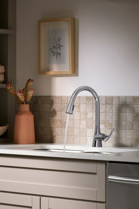 Sterling Valton Pull-down single-handle kitchen faucet - Vibrant Stainless