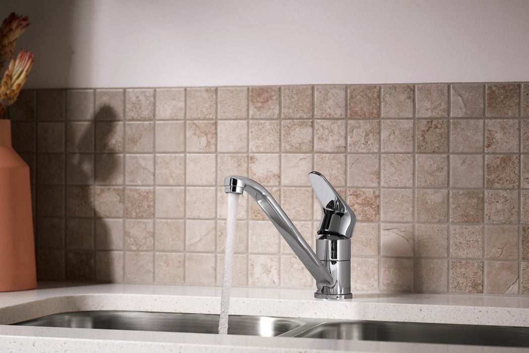 Sterling Valton Single-handle kitchen sink faucet - Polished Chrome